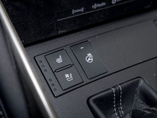 Lexus IS 300  2017 à St-Jérôme, Québec - 22 - w320h240px