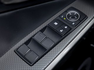 Lexus IS 300  2017 à St-Jérôme, Québec - 27 - w320h240px