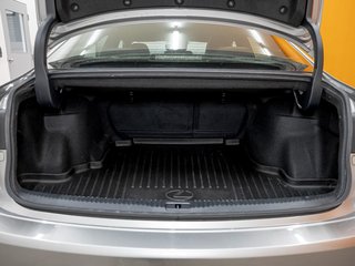 Lexus IS 300  2017 à St-Jérôme, Québec - 31 - w320h240px
