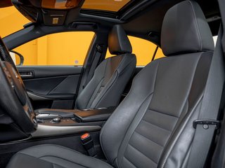 Lexus IS 300  2017 à St-Jérôme, Québec - 11 - w320h240px