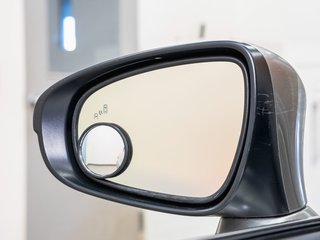 Lexus IS 300  2017 à St-Jérôme, Québec - 32 - w320h240px