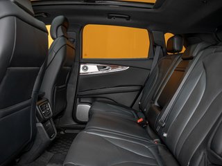 2019 Lincoln NAUTILUS in St-Jérôme, Quebec - 28 - w320h240px