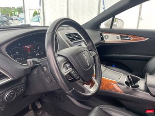 2019 Lincoln NAUTILUS in St-Jérôme, Quebec - 5 - w320h240px