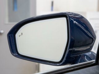 2020 Lincoln NAUTILUS in St-Jérôme, Quebec - 33 - w320h240px