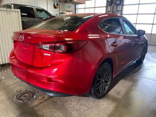 Mazda 3  2018 à St-Jérôme, Québec - 9 - w320h240px