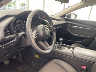 Mazda 3  2020 à St-Jérôme, Québec - 3 - w320h240px
