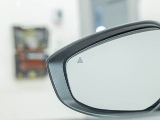 2020 Mazda 3 in St-Jérôme, Quebec - 28 - w320h240px