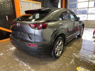Mazda MX-30 EV  2022 à St-Jérôme, Québec - 8 - w320h240px