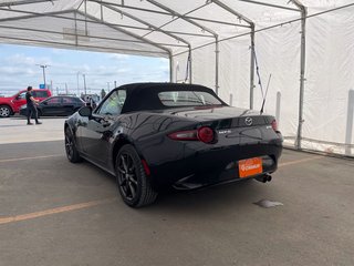 2017 Mazda MX-5 in St-Jérôme, Quebec - 6 - w320h240px