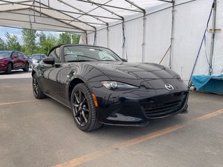 2017 Mazda MX-5 in St-Jérôme, Quebec - 10 - w320h240px