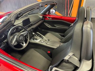 2022 Mazda MX-5 in St-Jérôme, Quebec - 4 - w320h240px