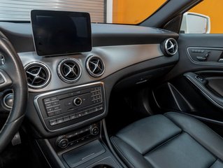 2017 Mercedes-Benz GLA in St-Jérôme, Quebec - 22 - w320h240px