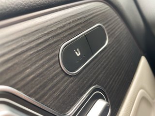 Mercedes-Benz GLB  2020 à St-Jérôme, Québec - 16 - w320h240px