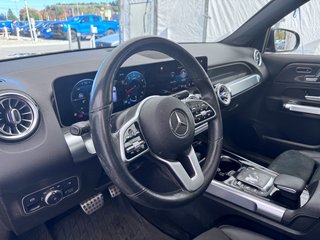 Mercedes-Benz GLB  2021 à St-Jérôme, Québec - 4 - w320h240px