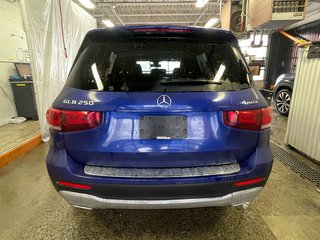 Mercedes-Benz GLB  2022 à St-Jérôme, Québec - 6 - w320h240px