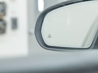 2019 Mercedes-Benz GLC in St-Jérôme, Quebec - 17 - w320h240px