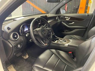 Mercedes-Benz GLC  2019 à St-Jérôme, Québec - 3 - w320h240px