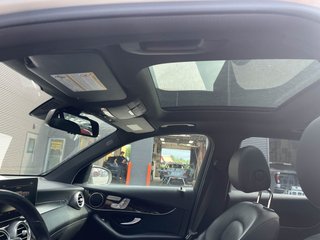 2019 Mercedes-Benz GLC in St-Jérôme, Quebec - 3 - w320h240px