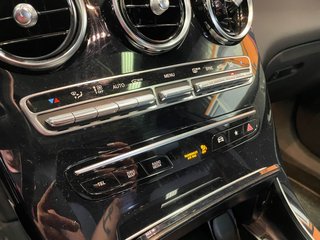 Mercedes-Benz GLC  2022 à St-Jérôme, Québec - 10 - w320h240px