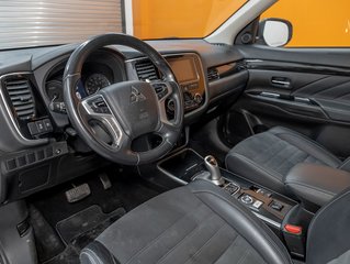 Mitsubishi OUTLANDER PHEV  2018 à St-Jérôme, Québec - 4 - w320h240px