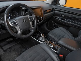 2020 Mitsubishi OUTLANDER PHEV in St-Jérôme, Quebec - 2 - w320h240px