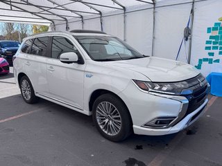 2020 Mitsubishi OUTLANDER PHEV in St-Jérôme, Quebec - 10 - w320h240px