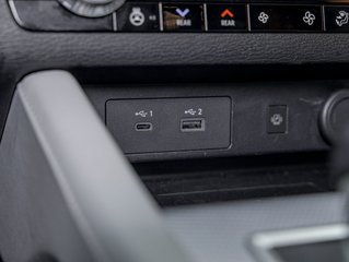 Mitsubishi OUTLANDER PHEV  2023 à St-Jérôme, Québec - 26 - w320h240px