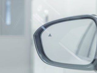 Mitsubishi OUTLANDER PHEV  2023 à St-Jérôme, Québec - 40 - w320h240px