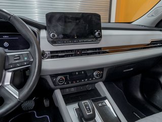 Mitsubishi OUTLANDER PHEV  2023 à St-Jérôme, Québec - 21 - w320h240px