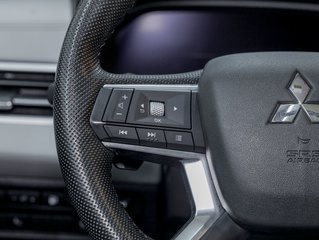 Mitsubishi OUTLANDER PHEV  2023 à St-Jérôme, Québec - 15 - w320h240px
