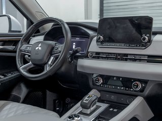 Mitsubishi OUTLANDER PHEV  2023 à St-Jérôme, Québec - 31 - w320h240px
