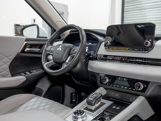 Mitsubishi Outlander PHEV  2023 à St-Jérôme, Québec - 30 - w320h240px