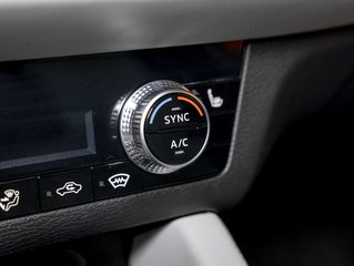 Mitsubishi Outlander PHEV  2023 à St-Jérôme, Québec - 24 - w320h240px