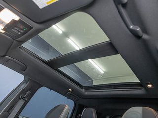 Mitsubishi Outlander PHEV  2023 à St-Jérôme, Québec - 4 - w320h240px
