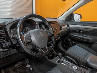 2016 Mitsubishi Outlander in St-Jérôme, Quebec - 2 - w320h240px
