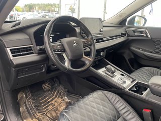 2022 Mitsubishi Outlander in St-Jérôme, Quebec - 5 - w320h240px
