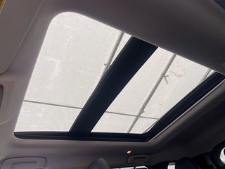 2022 Mitsubishi Outlander in St-Jérôme, Quebec - 3 - w320h240px