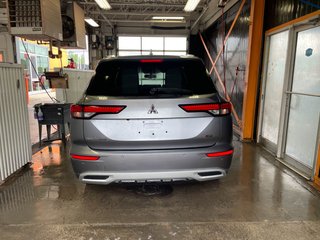 Mitsubishi Outlander  2022 à St-Jérôme, Québec - 9 - w320h240px