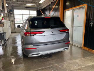 Mitsubishi Outlander  2022 à St-Jérôme, Québec - 8 - w320h240px