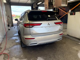 2023 Mitsubishi Outlander in St-Jérôme, Quebec - 8 - w320h240px