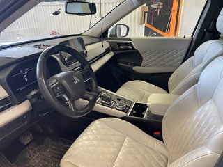 2023 Mitsubishi Outlander in St-Jérôme, Quebec - 5 - w320h240px