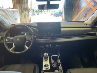 Mitsubishi Outlander  2025 à St-Jérôme, Québec - 12 - w320h240px