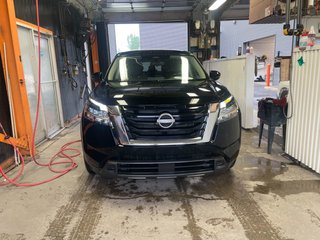 2022 Nissan Pathfinder in St-Jérôme, Quebec - 4 - w320h240px