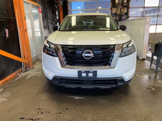 Nissan Pathfinder  2024 à St-Jérôme, Québec - 4 - w320h240px