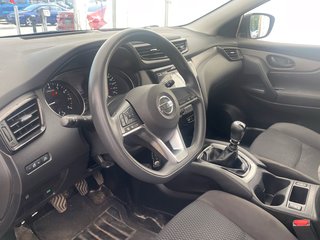 Nissan Qashqai  2018 à St-Jérôme, Québec - 3 - w320h240px