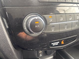 Nissan Qashqai  2018 à St-Jérôme, Québec - 12 - w320h240px