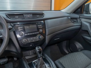 2017 Nissan Rogue in St-Jérôme, Quebec - 16 - w320h240px