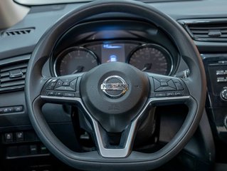 2017 Nissan Rogue in St-Jérôme, Quebec - 12 - w320h240px