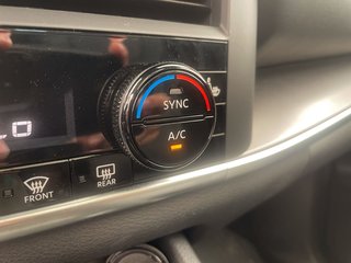Nissan Rogue  2023 à St-Jérôme, Québec - 17 - w320h240px