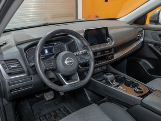 Nissan Rogue  2023 à St-Jérôme, Québec - 2 - w320h240px